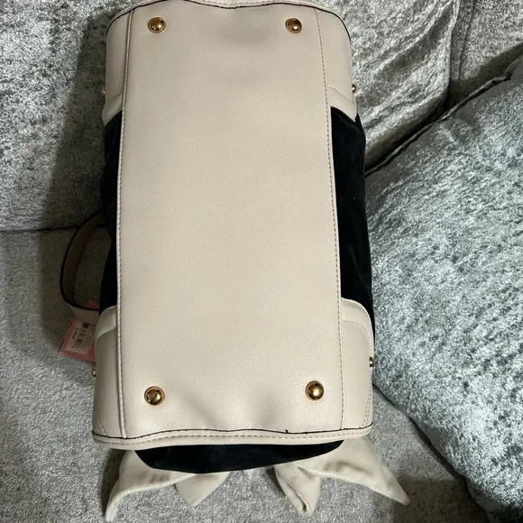 2 Juicy Couture Bags & 3 Wallets All NWT - Picture 8 of 13